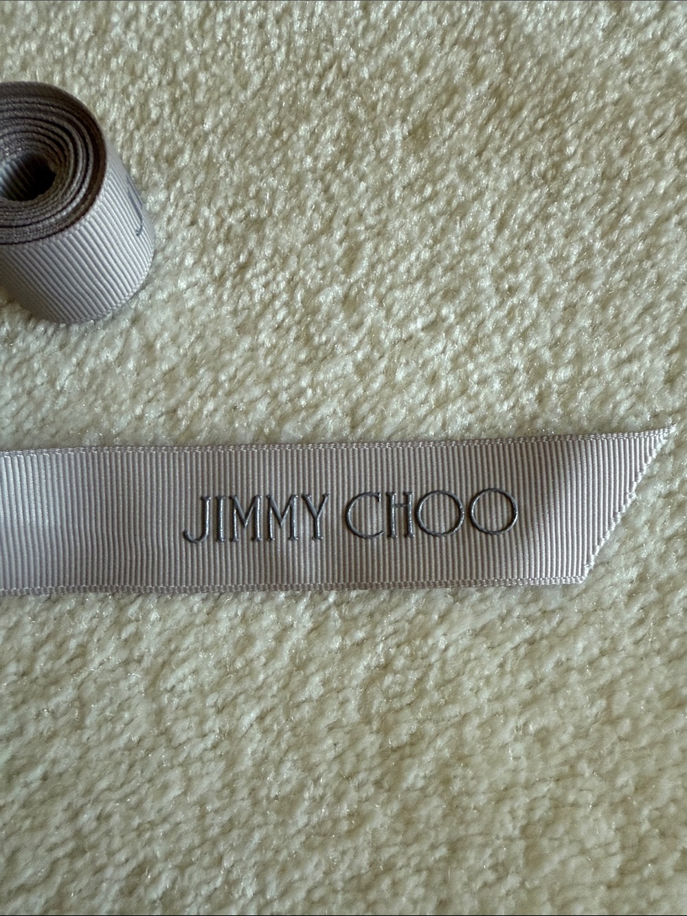 Jimmy Choo Ribbon - Picture 2 of 4